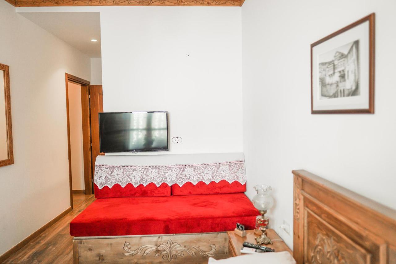 4 Rooms Since 1950 Гирокастра Экстерьер фото