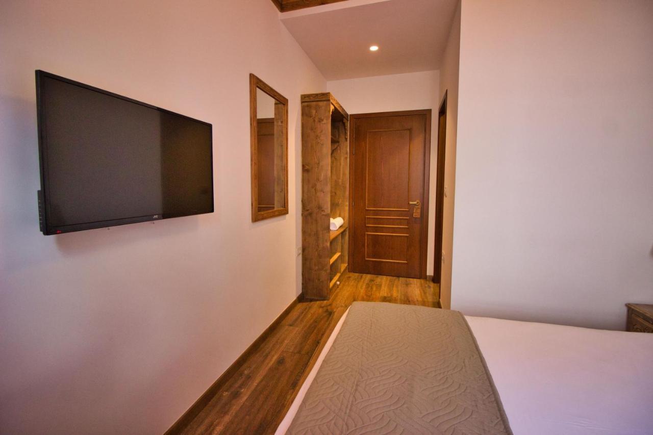 4 Rooms Since 1950 Гирокастра Экстерьер фото