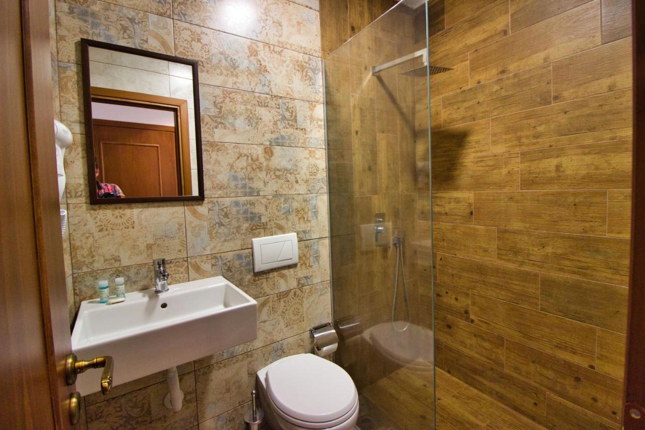 4 Rooms Since 1950 Гирокастра Экстерьер фото