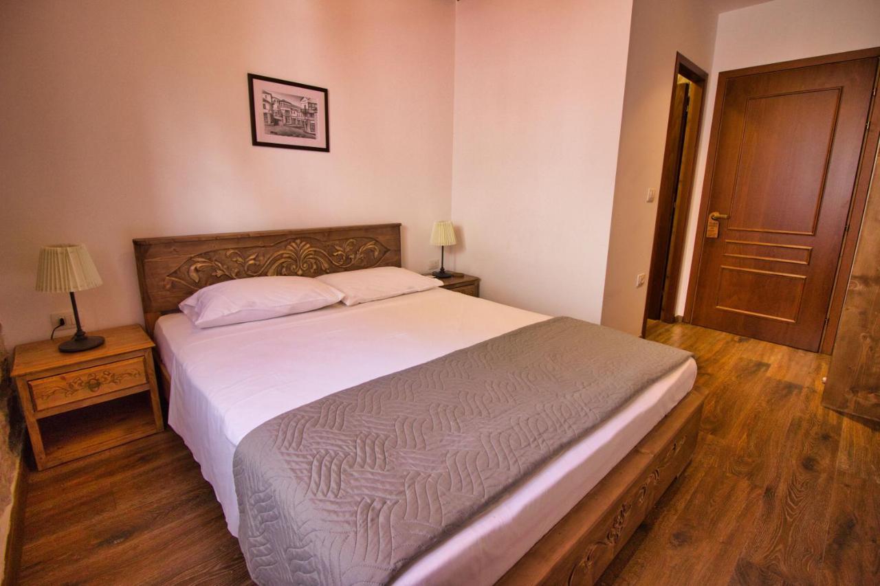 4 Rooms Since 1950 Гирокастра Экстерьер фото